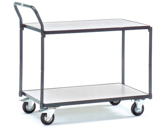 Carrello a due piani in metallo con quattro ruote, adatto al trasporto di carichi o scatole in magazzino o officina.