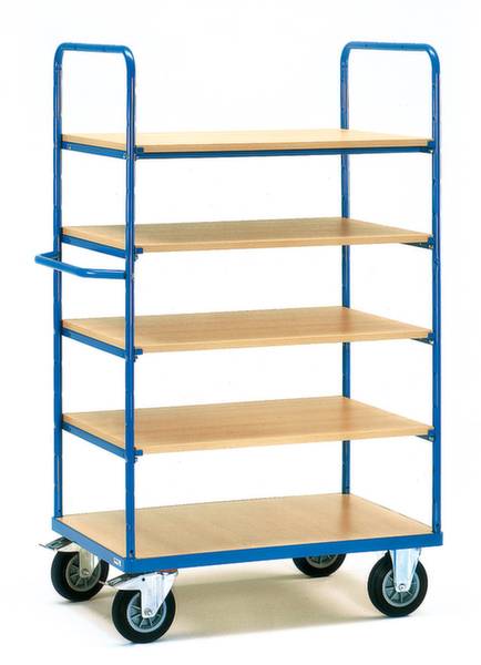 Carrello trasportatore a più livelli con cinque piani e cornice blu. Dotato di quattro ruote, adatto al trasporto di merci.