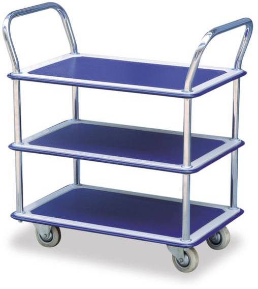 Un carrello di servizio blu con tre ripiani e cornice in metallo argentato su quattro ruote. Ideale per il trasporto di oggetti.