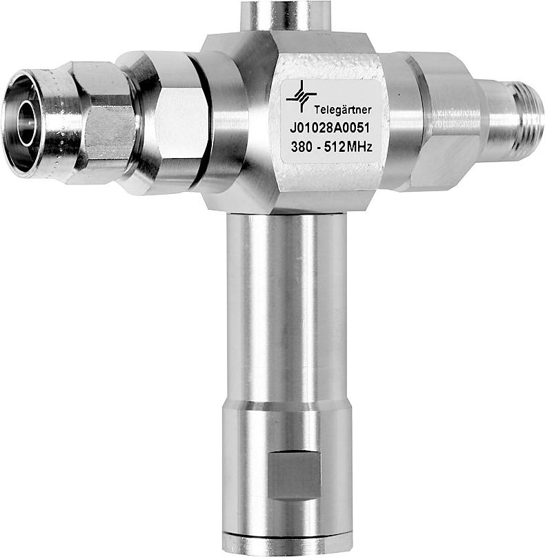 Un adattatore coassiale per alta frequenza con la scritta 'Telegärtner J01028A0051 380 - 512MHz', idoneo per connessioni nell'intervallo di frequenza specificato.