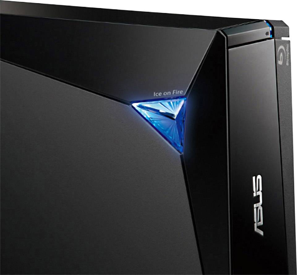 Case per computer con un triangolo illuminato di blu e la scritta 'Ice on Fire', contrassegnato con un logo ASUS.