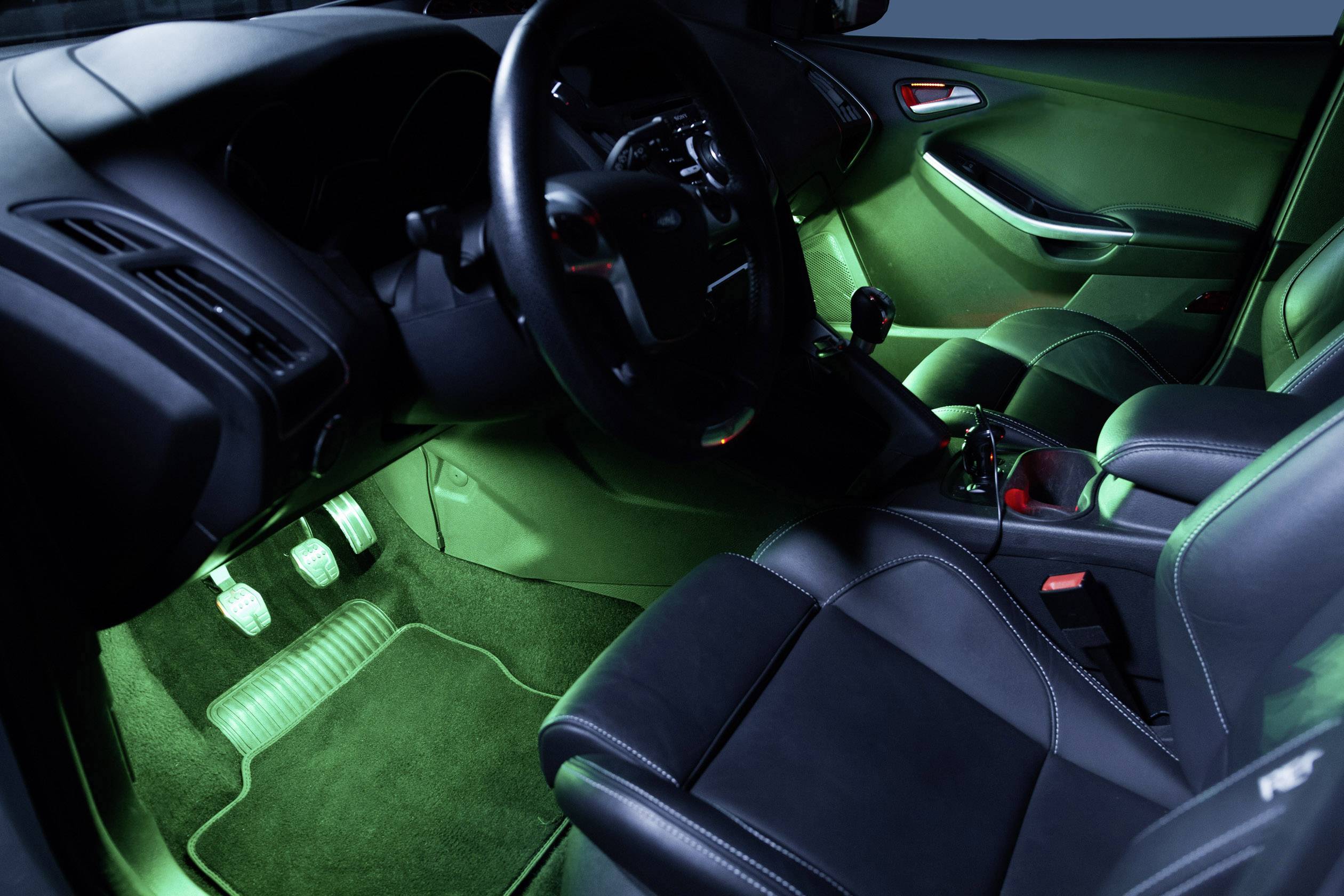 luce led per interni auto