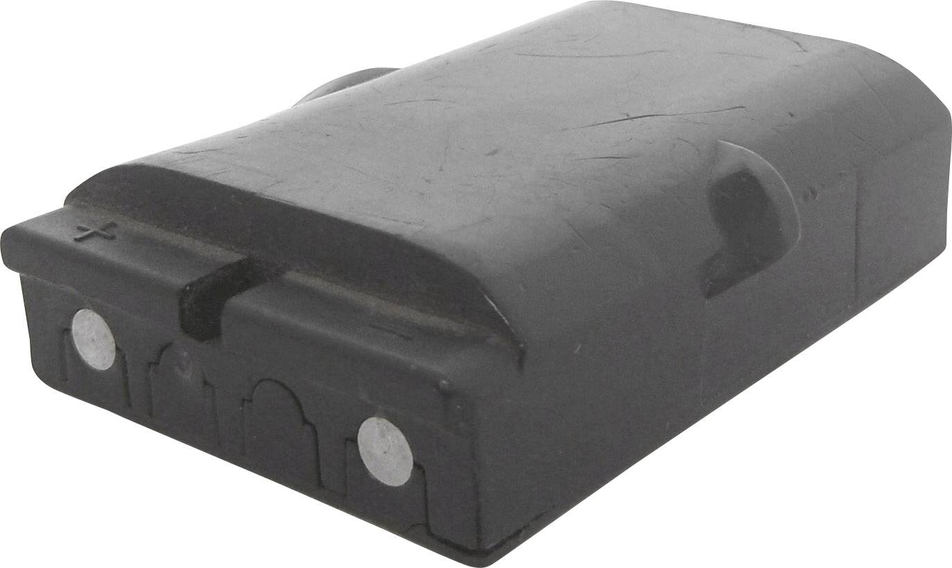 Un contenitore rettangolare nero in plastica con due piccoli punti di contatto argentati su un lato.