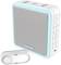 Un set di campanelli wireless con un ricevitore bianco quadrato con luce LED blu e un pulsante rettangolare.