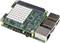 Un Raspberry Pi con scheda GPIO collegata, dotato di LED e connettori per espansioni, adatto a progetti di elettronica.