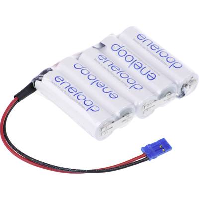 'Cinque batterie AA bianche del marchio eneloop disposte una accanto all'altra con cavo rosso e nero e connettore blu, idonee per dispositivi.'