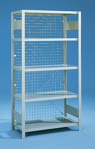 Scaffale metallico con cinque ripiani a griglia in una stanza blu. Robusto e adatto per lo stoccaggio o l'organizzazione di oggetti.