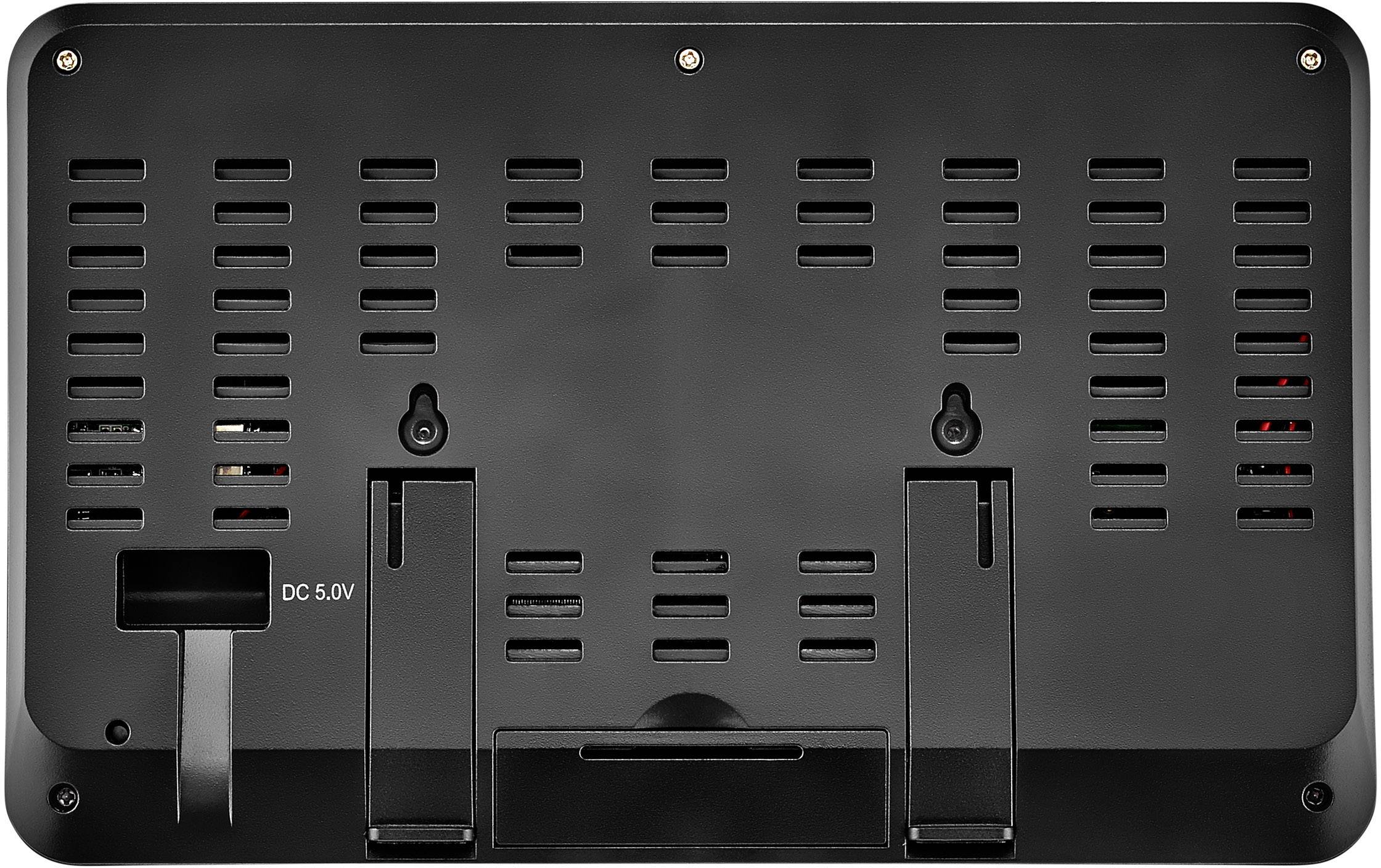 Vista posteriore di un dispositivo elettronico nero con diverse fessure di ventilazione e un ingresso DC 5.0V, con supporto dispiegato.