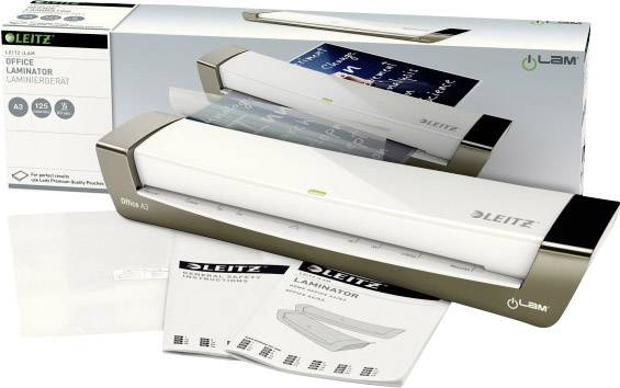 'Plastificatrice Leitz, Formato A3, per la protezione dei documenti. Raffigurata in funzione con documento plastificato e confezione sullo sfondo.'