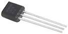 'Un transistor nero a tre piedini con connettori argentati, su sfondo bianco.'