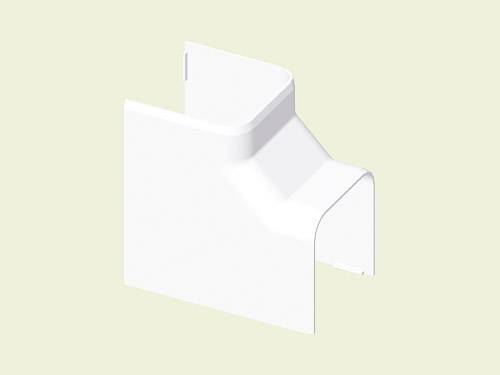 Connettore angolare bianco in plastica su sfondo verde chiaro, probabilmente parte di un sistema di canaline per cavi.