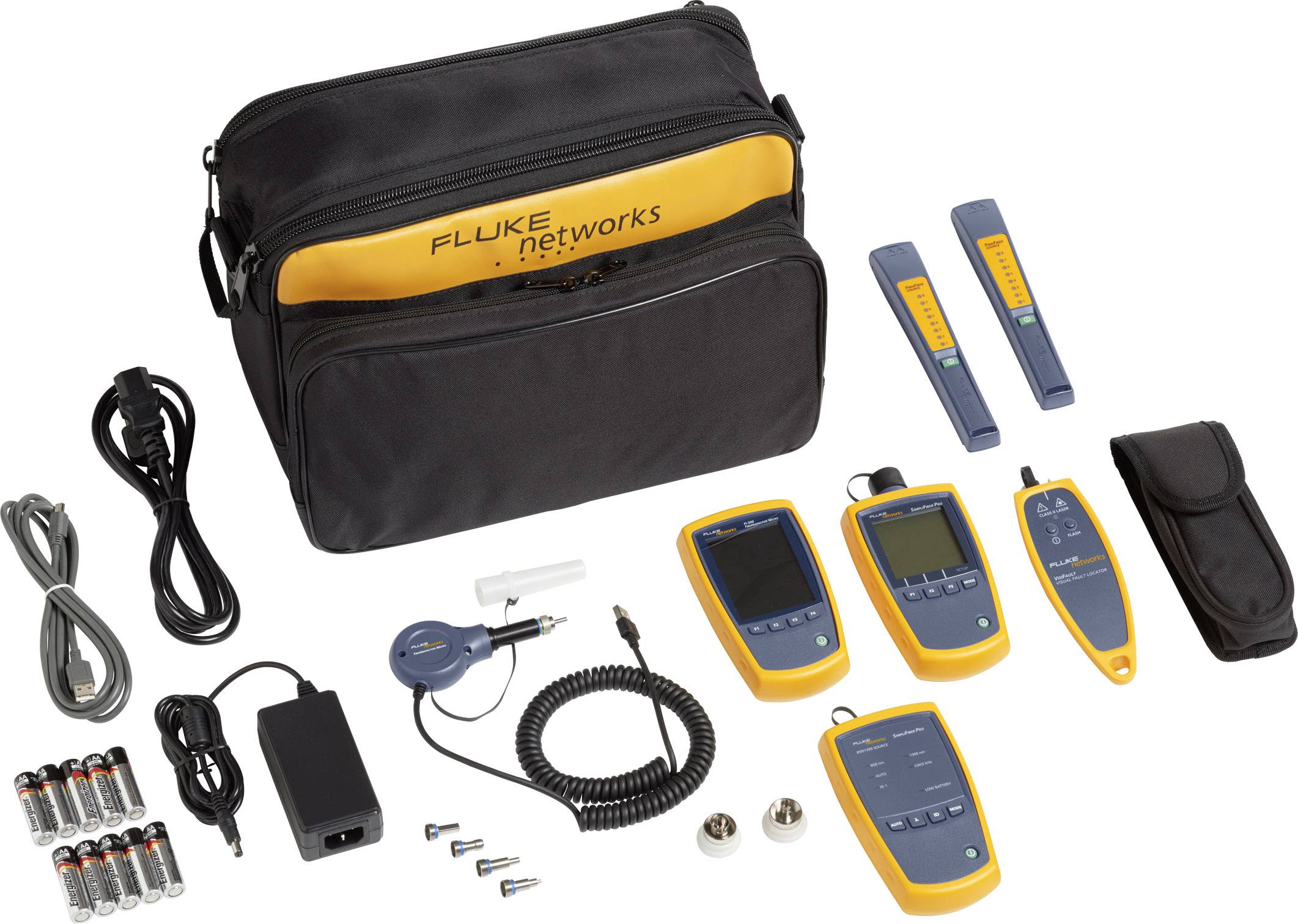 Un kit di installazione di rete con borsa, cavi, batterie, adattatori e strumenti digitali per test e analisi di rete.
