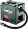 Un aspirapolvere portatile verde Metabo con un tubo nero, modello AS 18 L PC. Compatto, pensato per applicazioni industriali.