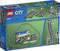 Set di binari LEGO City 60205 con binari dritti, curvi e deviatori, compatibile con altri set LEGO, per l'estensione del tracciato.