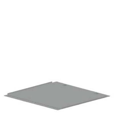 Un pezzo quadrato di metallo grigio giace piatto su una superficie bianca. Sembra essere un coperchio o una piastra.