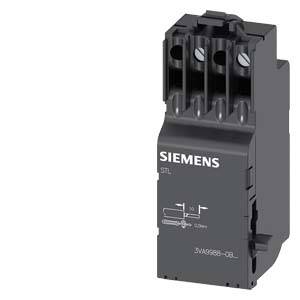 Un interruttore di potenza Siemens nero con tre connessioni e specifiche tecniche stampate.