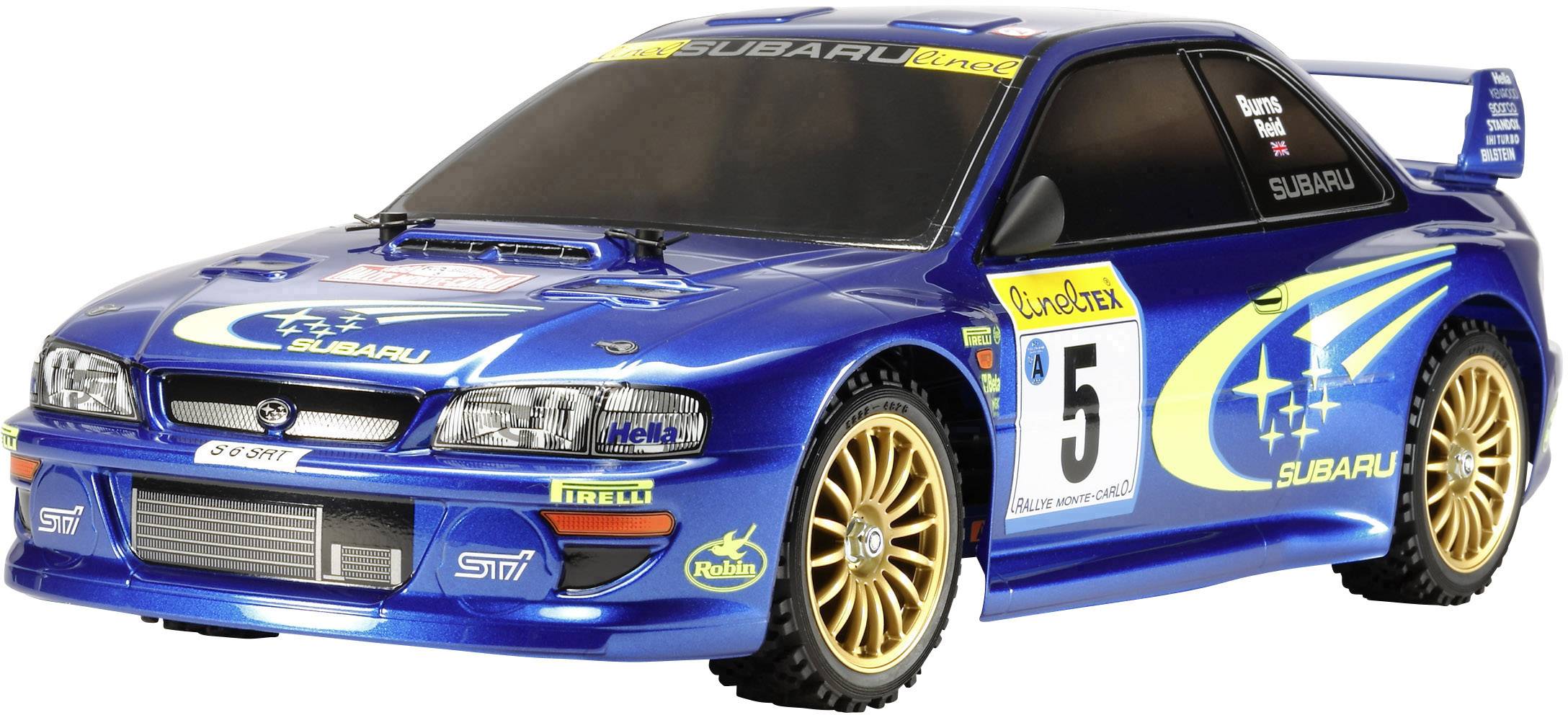 Auto da corsa blu con accenti gialli e bianchi, numerato con '5' sulla porta. Lo sfondo è neutro.