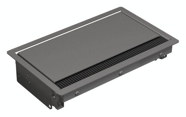 Ingresso a pavimento rettangolare nero con fessure di ventilazione; progettato per installazioni tecniche che richiedono circolazione d'aria.