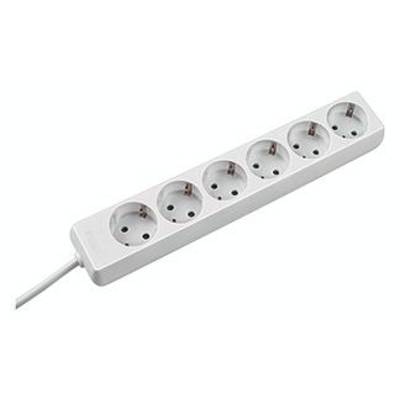Una presa multipla bianca con sei uscite, adatta per collegare più dispositivi elettrici.
