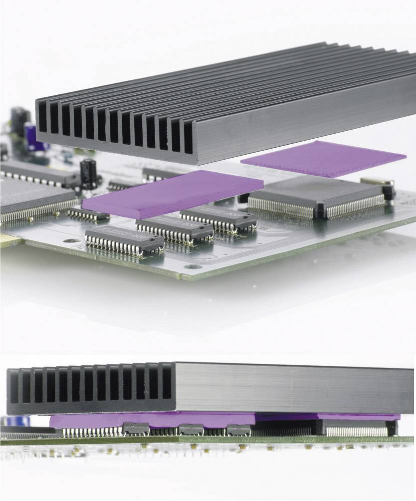 Un dissipatore di calore viene posizionato sopra un circuito stampato elettronico. Gli strati viola tra di essi servono per la dissipazione del calore.