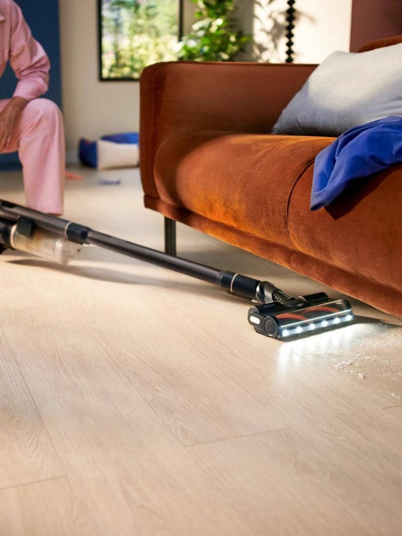 • Akkusauger mit effizienter 360°-Saugdüse • Akku-Leistung: 25,2 V, Laufzeit: 45 min • Staubbehälter-Volumen: 0,6 l • Sc-1