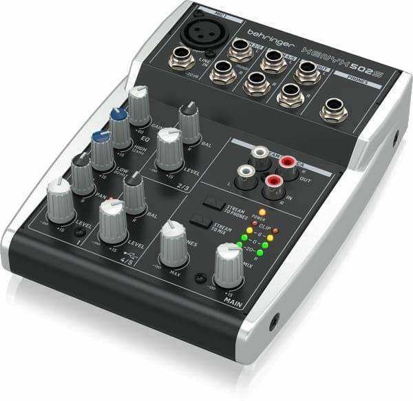 Tavolo da DJ Behringer XENYX 502S-3