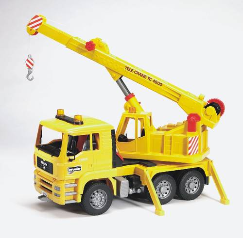 Camion giocattolo con gru gialla, contrassegnato con strisce rosse e bianche sul braccio e sull'uncino. Progettato per il gioco di ruolo infantile.