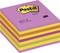 Una pila di post-it quadrati di 3M in diversi colori, come viola, giallo e arancione, con la scritta 'Post-it Notes 3M'.
