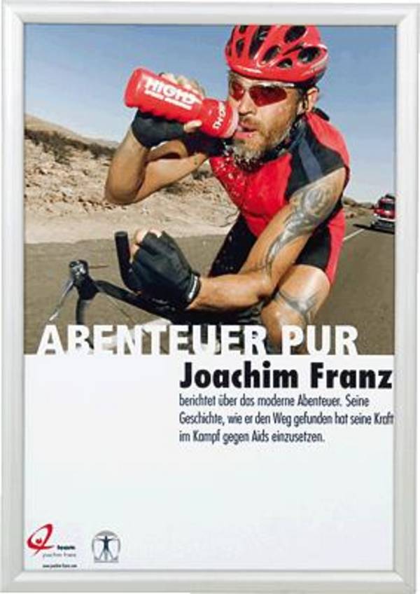 FRANKEN Plakatrahmen "Outdoor", DIN A2, 25 mm Rahmenprofil silbereloxierter Aluminium-Klapprahmen, Kunststoffhebel (BS17
