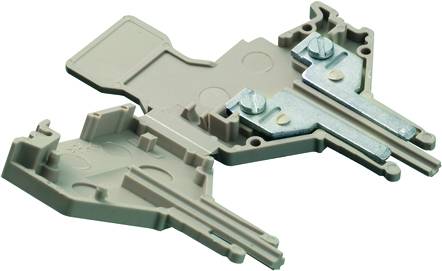 Oggetto grigio in plastica composto da due parti, con componenti metalliche su ciascuna parte, simile a un supporto o un raccordo.