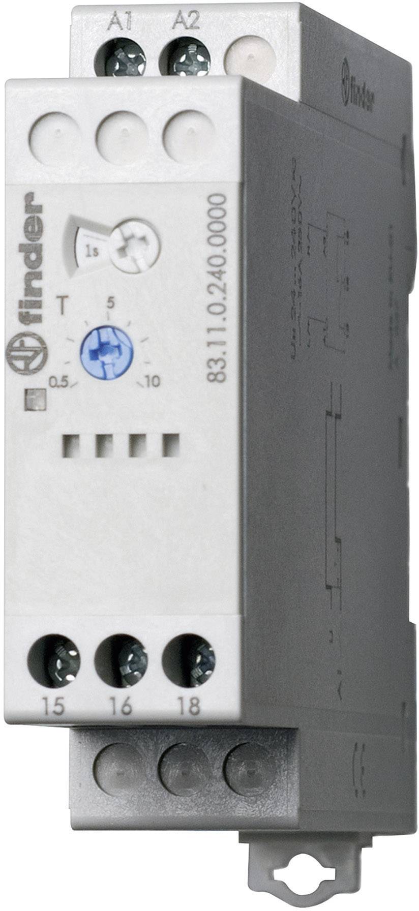 Un relè temporizzatore grigio Finder, modello 83.1.0.240.0000, con regolatori e morsetti, montato su una guida DIN.