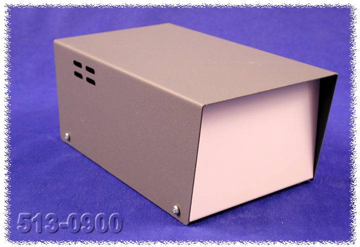 Un involucro metallico rettangolare con fessure di ventilazione su un lato, raffigurato su sfondo blu, con il numero '513-0900' visibile.