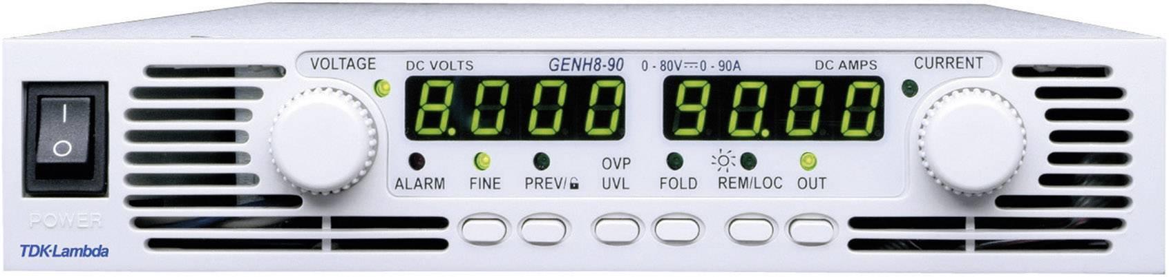 Un dispositivo elettronico bianco con display digitale, mostra '8,000' per la tensione e '90,00' per la corrente. A sinistra un interruttore di accensione/spegnimento.