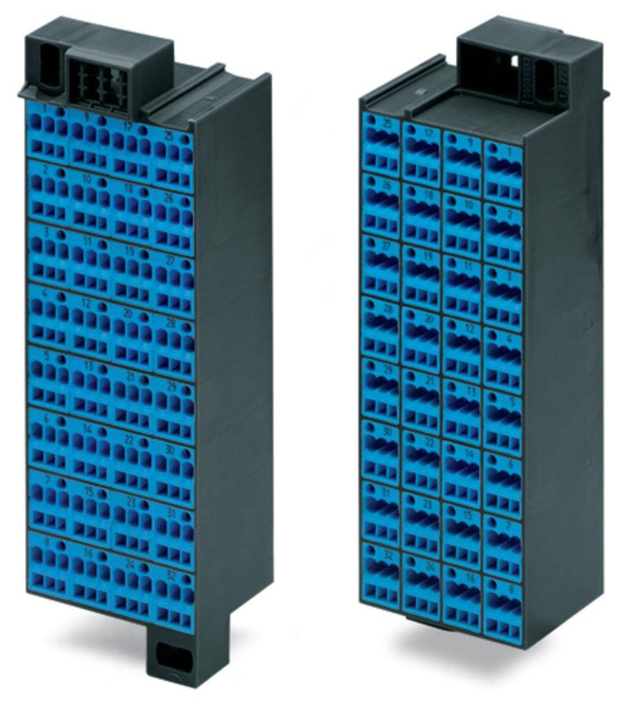 Due moduli elettronici rettangolari blu affiancati, con diversi porte di connessione, in un involucro nero.
