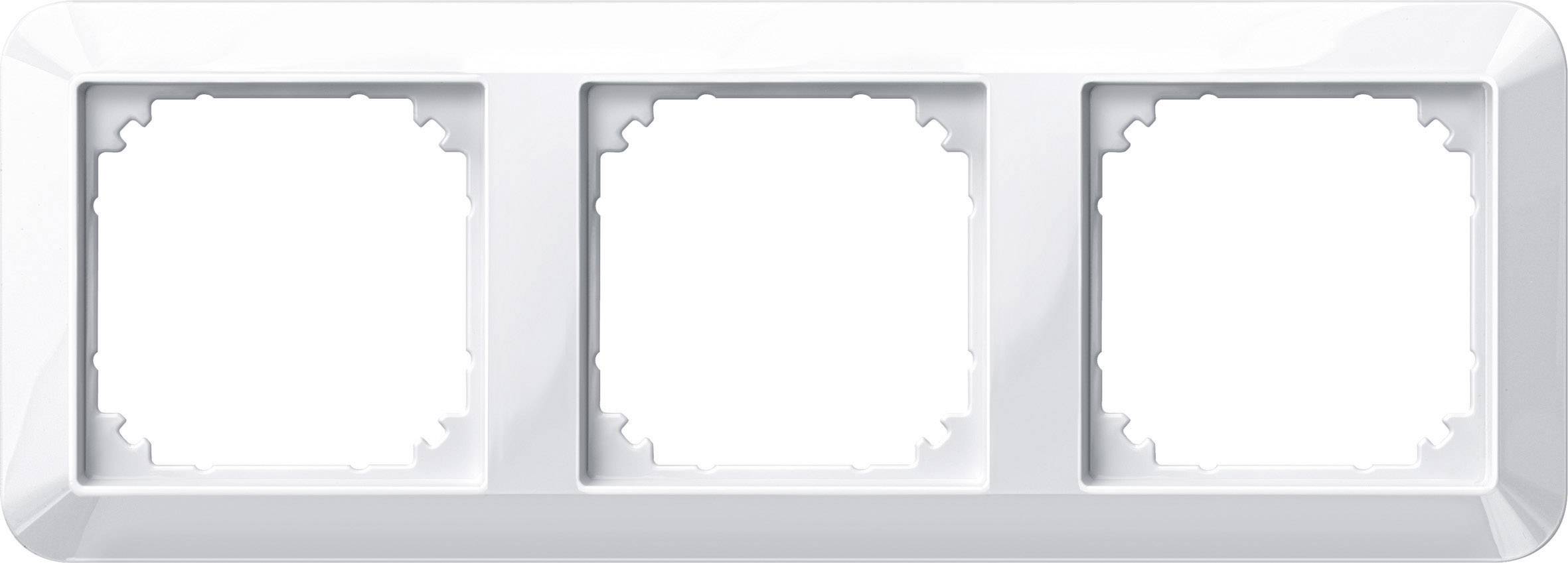 Cornice bianca a tre moduli per prese o interruttori, con tre riquadri rettangolari di uguale dimensione, idonea per il montaggio a parete.