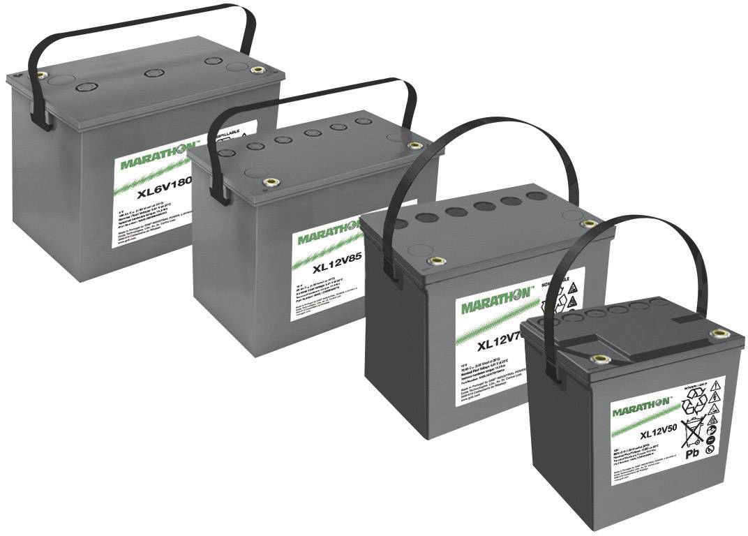 Quattro batterie grigie di dimensioni diverse, tutte con un logo e il testo 'MARATHON' in verde. Le batterie sono disposte una accanto all'altra.