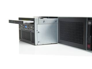 HPE DL38X Gen10 Universal Media Bay Kit-0
