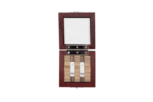 MITUTOYO, 516-833-10, Blocchetto pianparallelo Set, metrico, Ins. Cert., ISO, 2 Wear Blocks, Grade 1, ceramica, 1mm-0