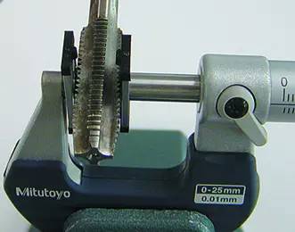 MITUTOYO, 952148, 3-Wire Filettato Measuring, D= 3,2mm per D= 6,35mm fuso-2