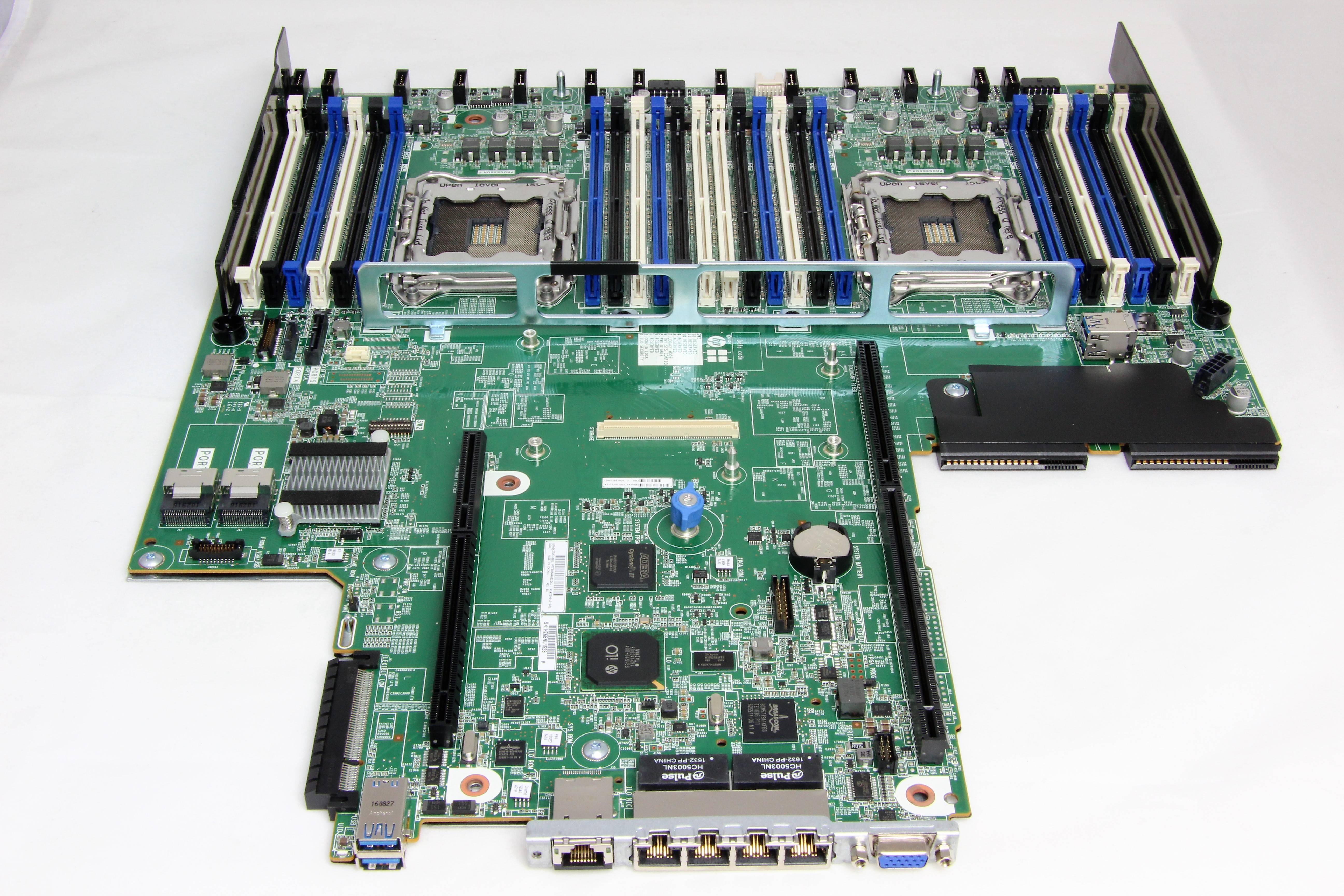 Scheda I/O del sistema Include-0