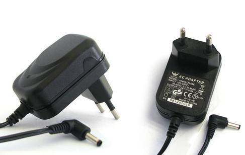 ALIMENTATORE UNIVERSALE AC/DC 5V STABILIZZATO GOOBAY-0