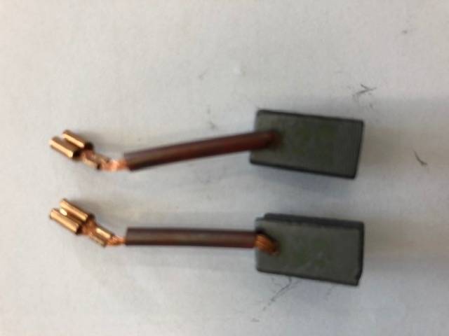 SPAZZOLA SKIL 2610Z03088 (COPPIA) mm.5x8 2610Z03088-1