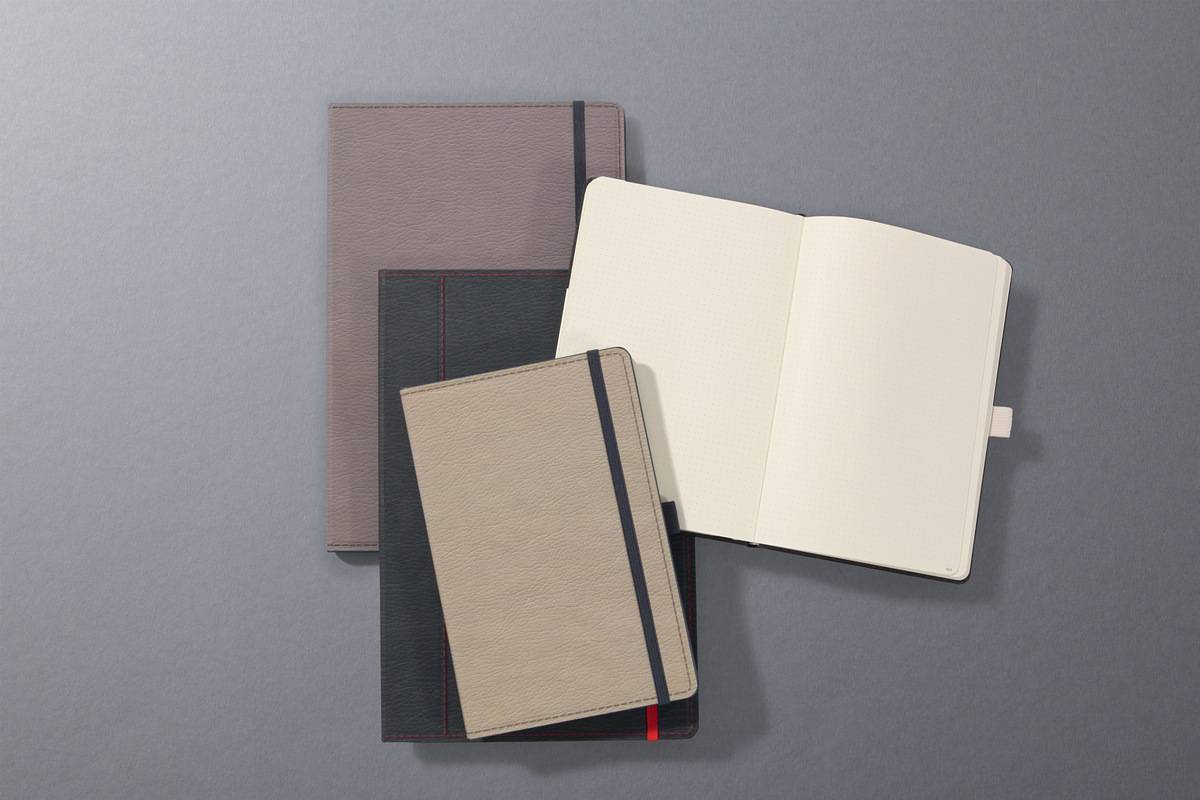 sigel Notizbuch Conceptum Design Casual, DIN A4, grau/rot Dot-Liniatur (punktkariert), Hardvover in Echtleder-Optik, - 1-4
