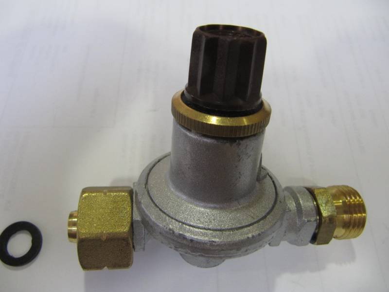 REGOLATORE GAS PROPANO SENZA MANOMETRO 17037-0
