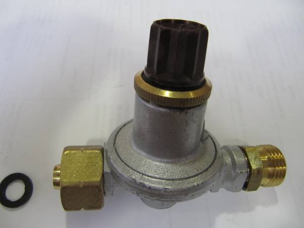 REGOLATORE GAS PROPANO SENZA MANOMETRO 17037