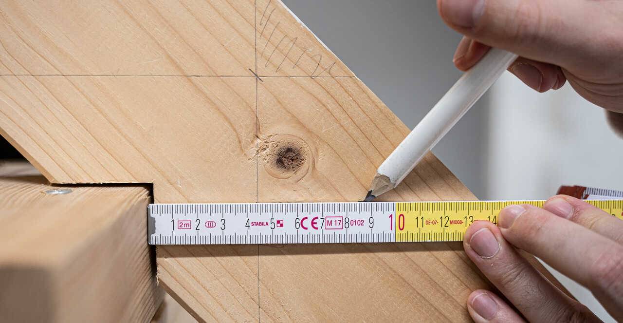 In legno 10 aste mm.16x3,3. Articolazioni rinforzate con resina poliamidica incassate sotto ai regoli. Doppia millimetra-2