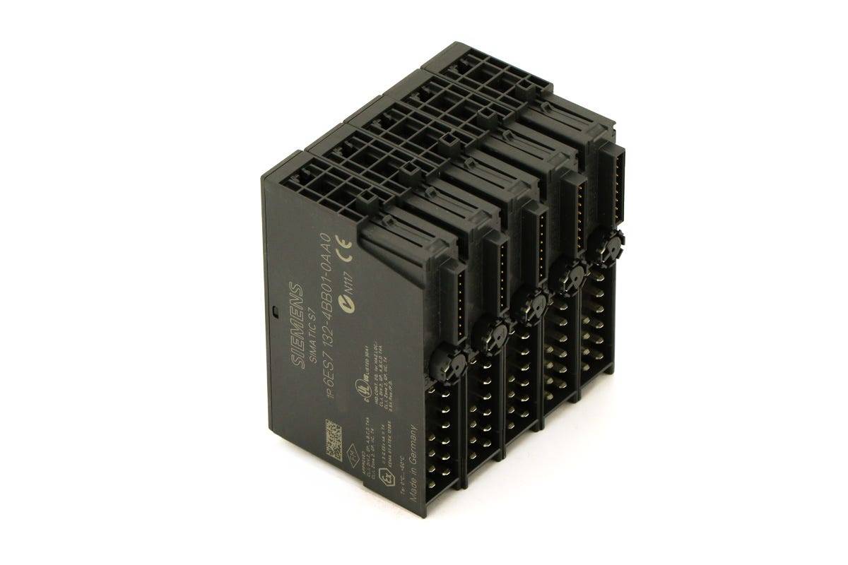PLC SIEMENS 6ES7132-4BB01-0AA0-3