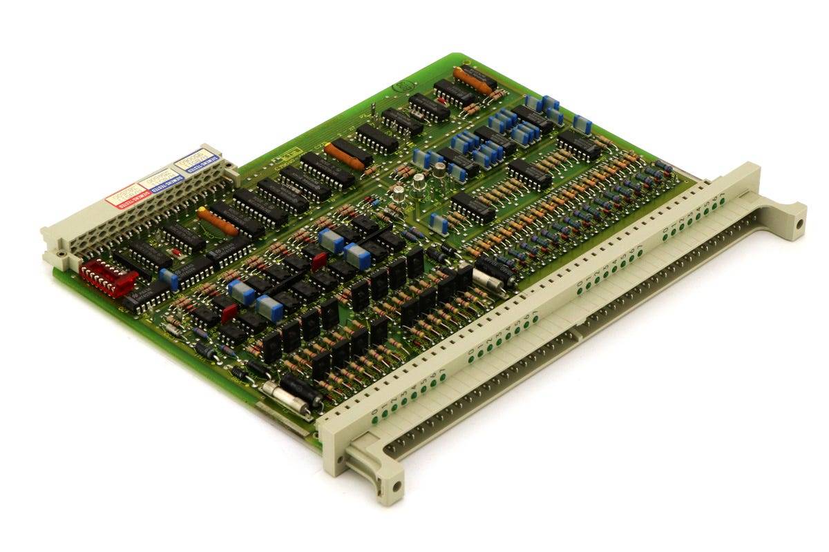 Siemens - 6ES5482-3BA11 - SIMATIC S5 INGRESSO/USCITA DIGITALE 482, 6ES5482-3BA11-1
