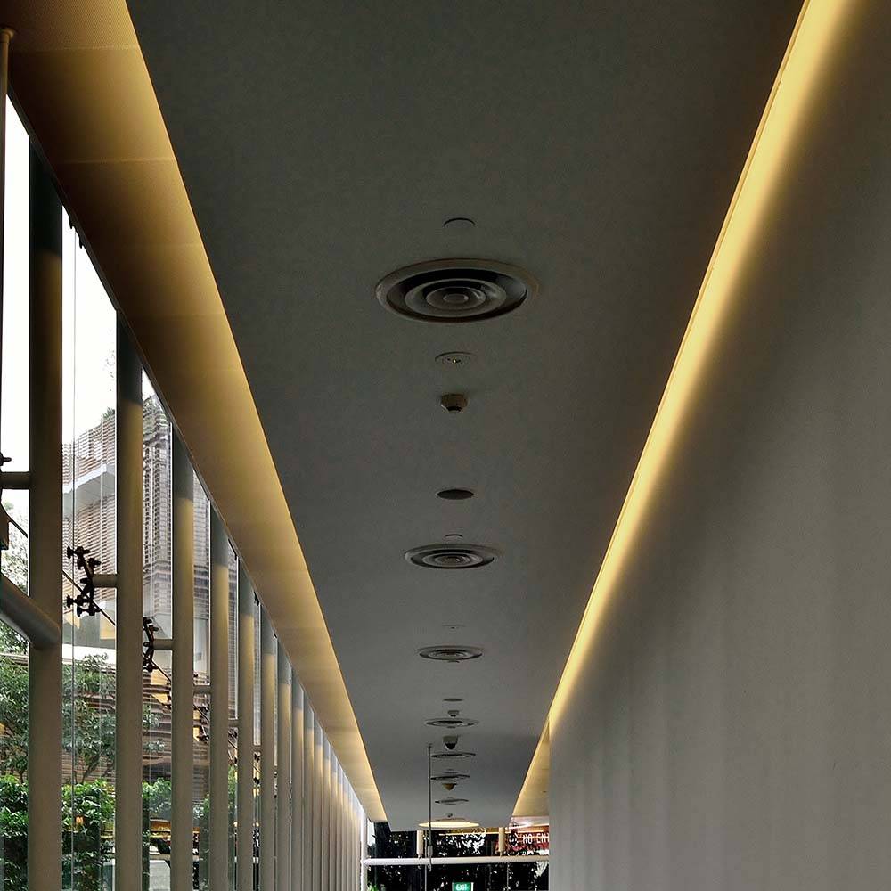 V-TAC Strip LED 220V SMD2835 10.5W/m 10m 120 LED/m con Spina 3000K IP65 10mm-2