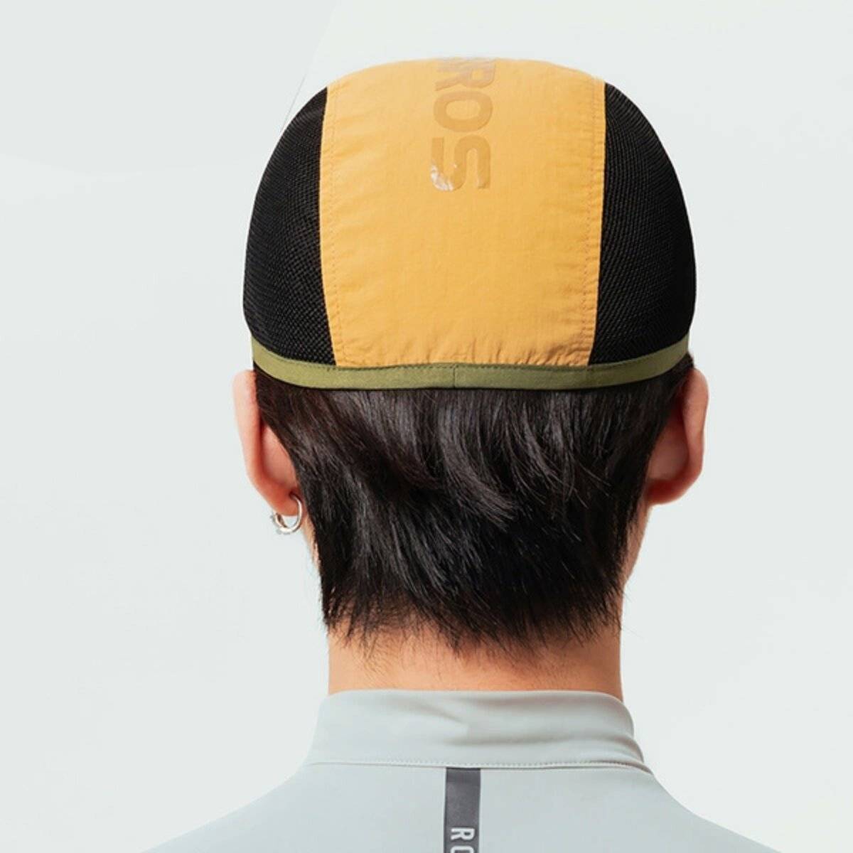 Cappellino da ciclista Rockbros con visiera per casco giallo-2